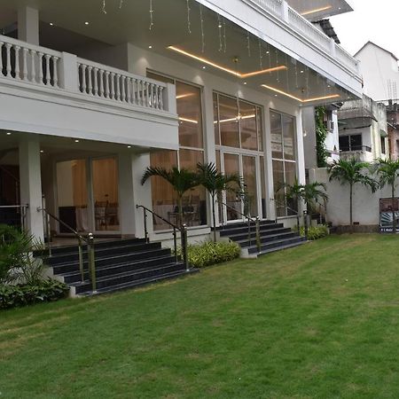 Hotel The White Lotus Gaya Exterior foto