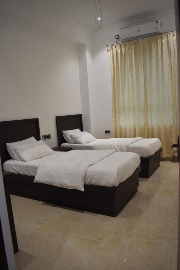 Hotel The White Lotus Gaya Exterior foto